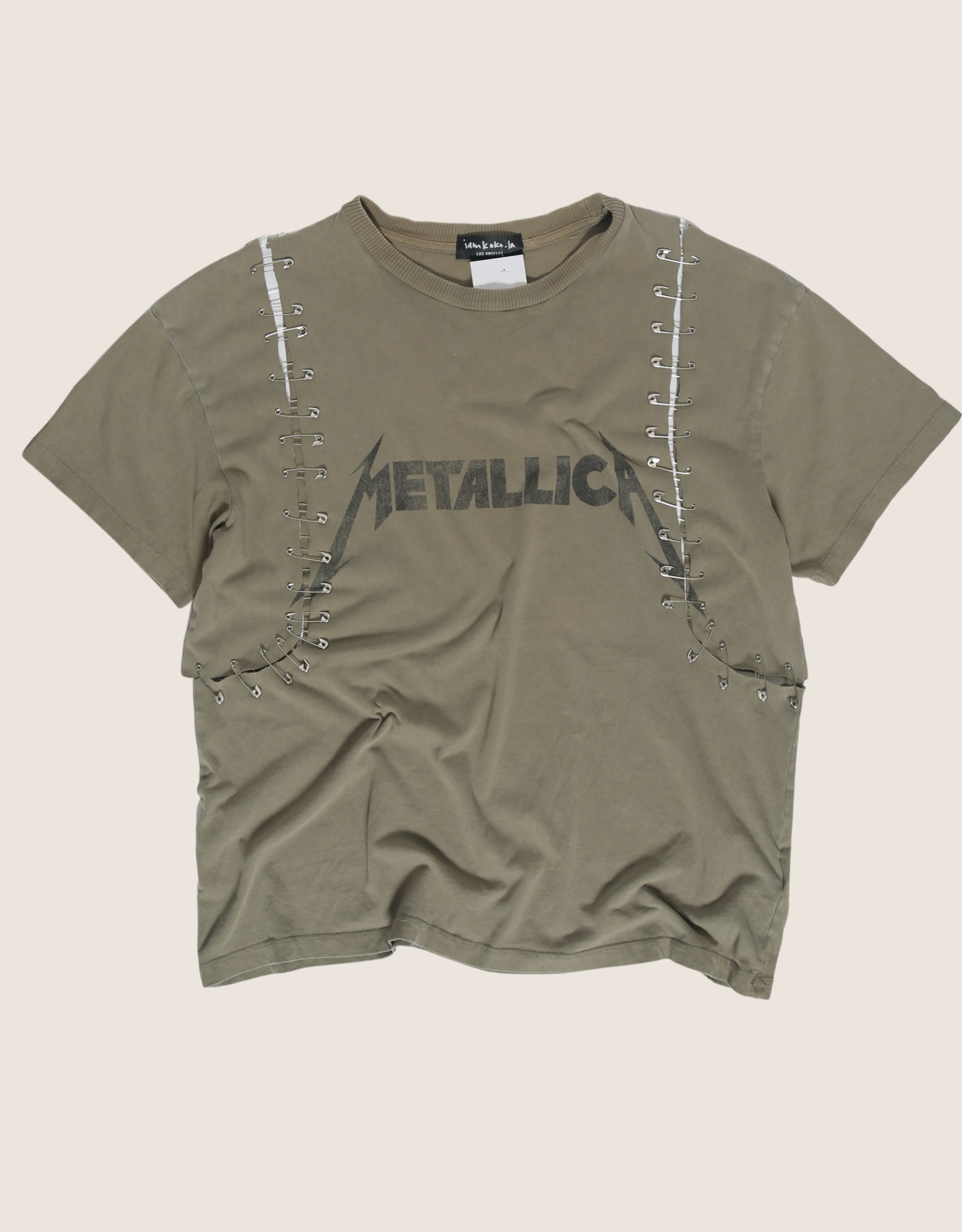 metallica tour tee with safety pins (m)