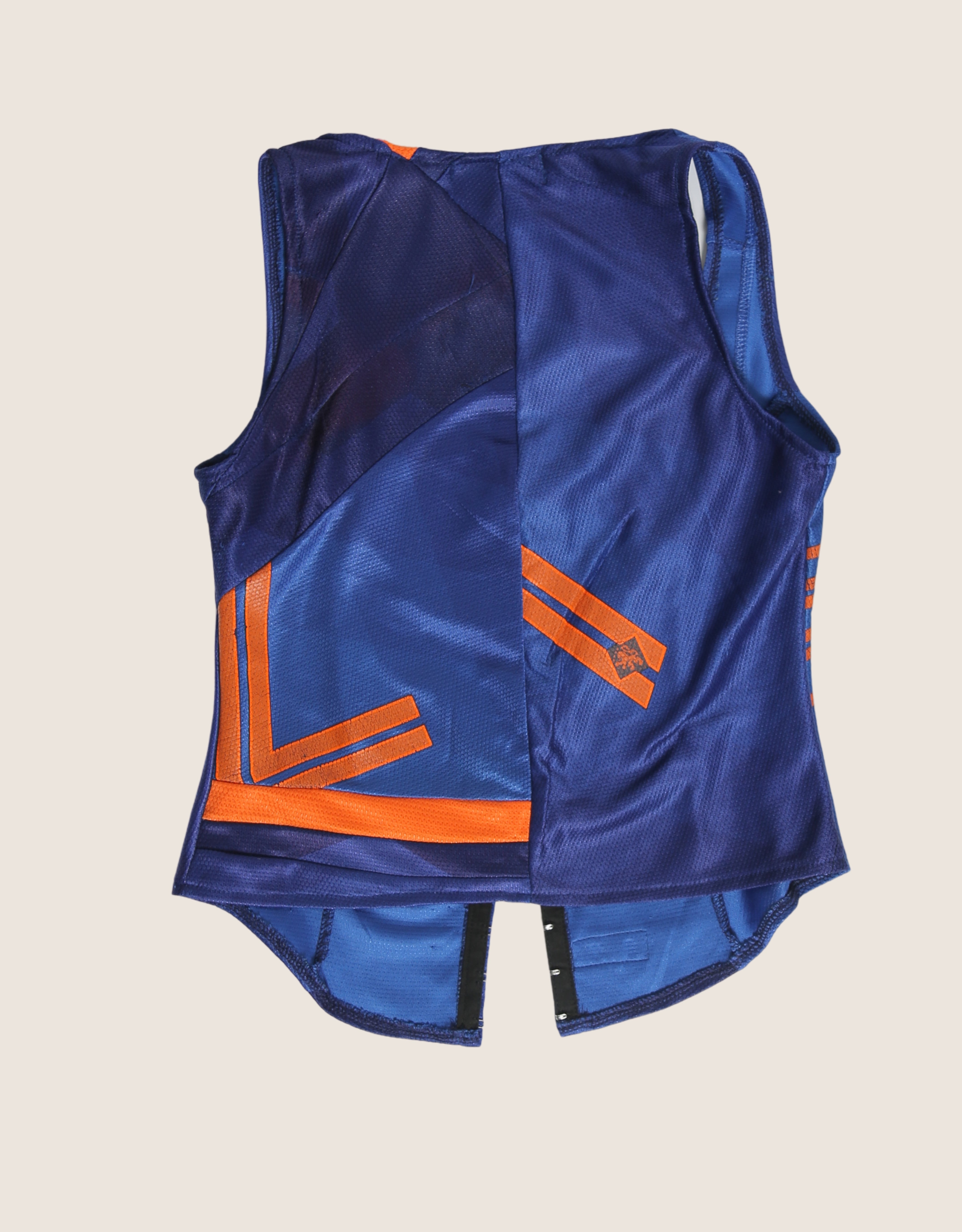 #7 soccer hook and eye tank (xs/s)