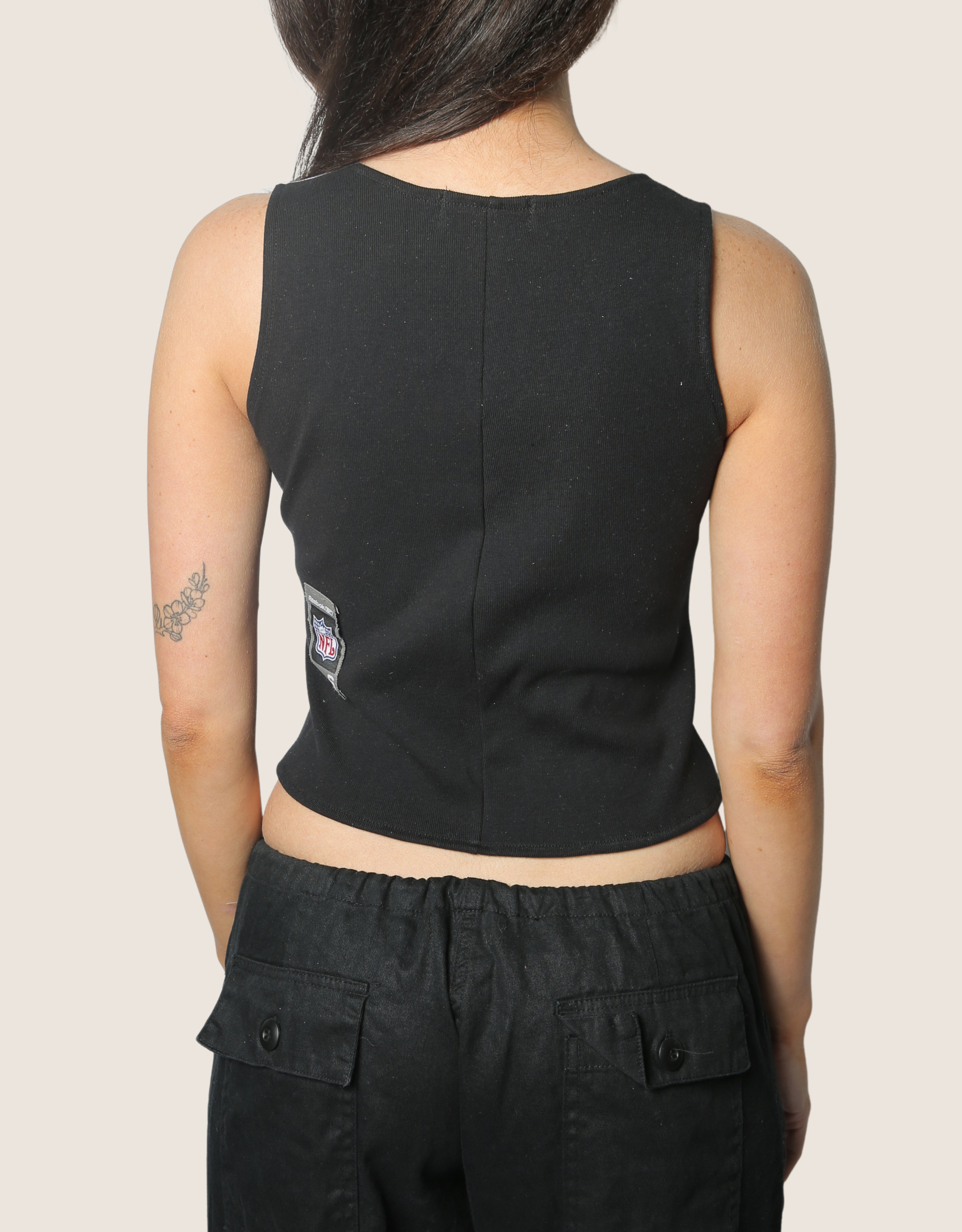 eagles hook and eye tank (small)