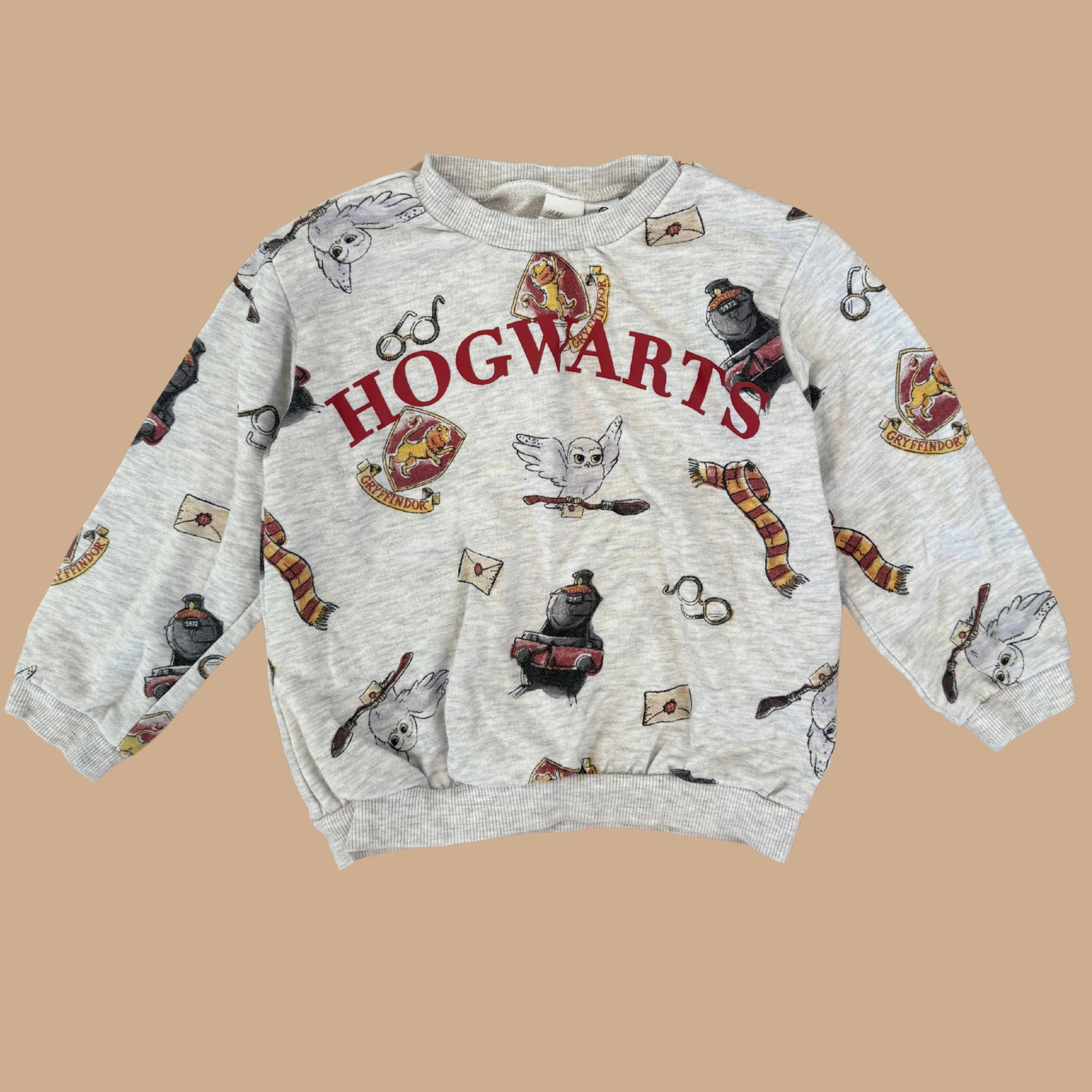 hogwarts sweatshirt (3-4T)
