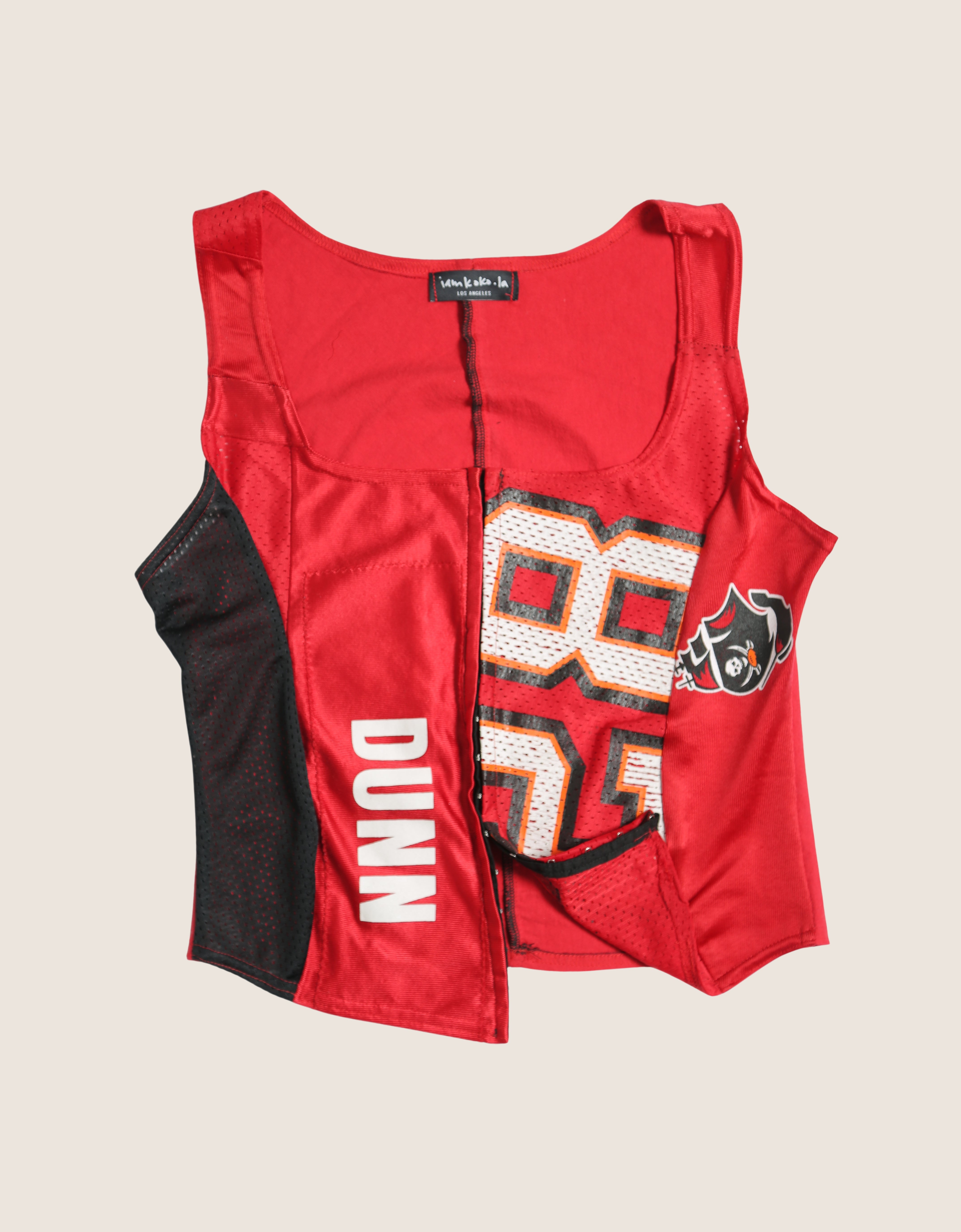 buccaneers hook and eye tank