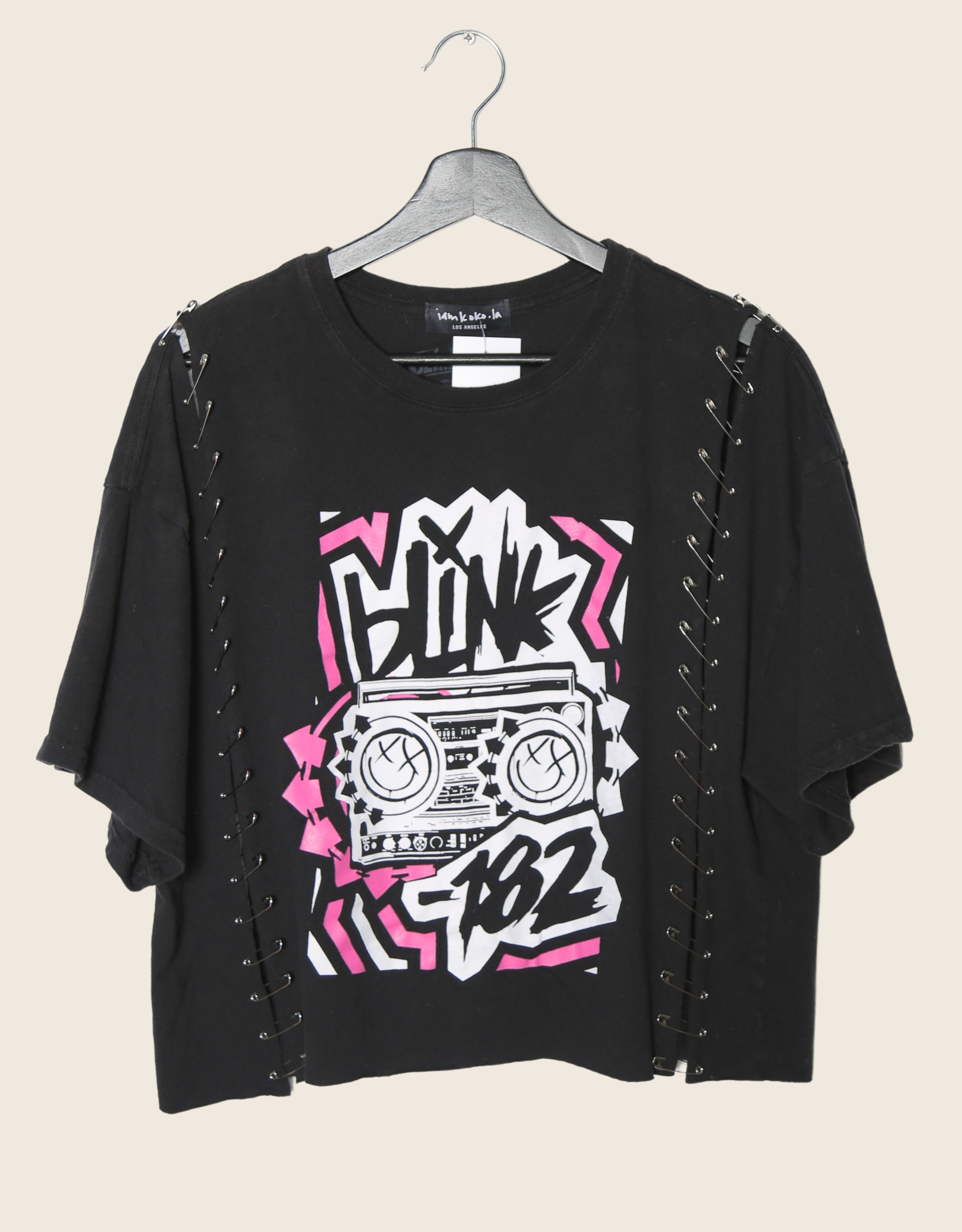blink 182 cropped safety pin t shirt