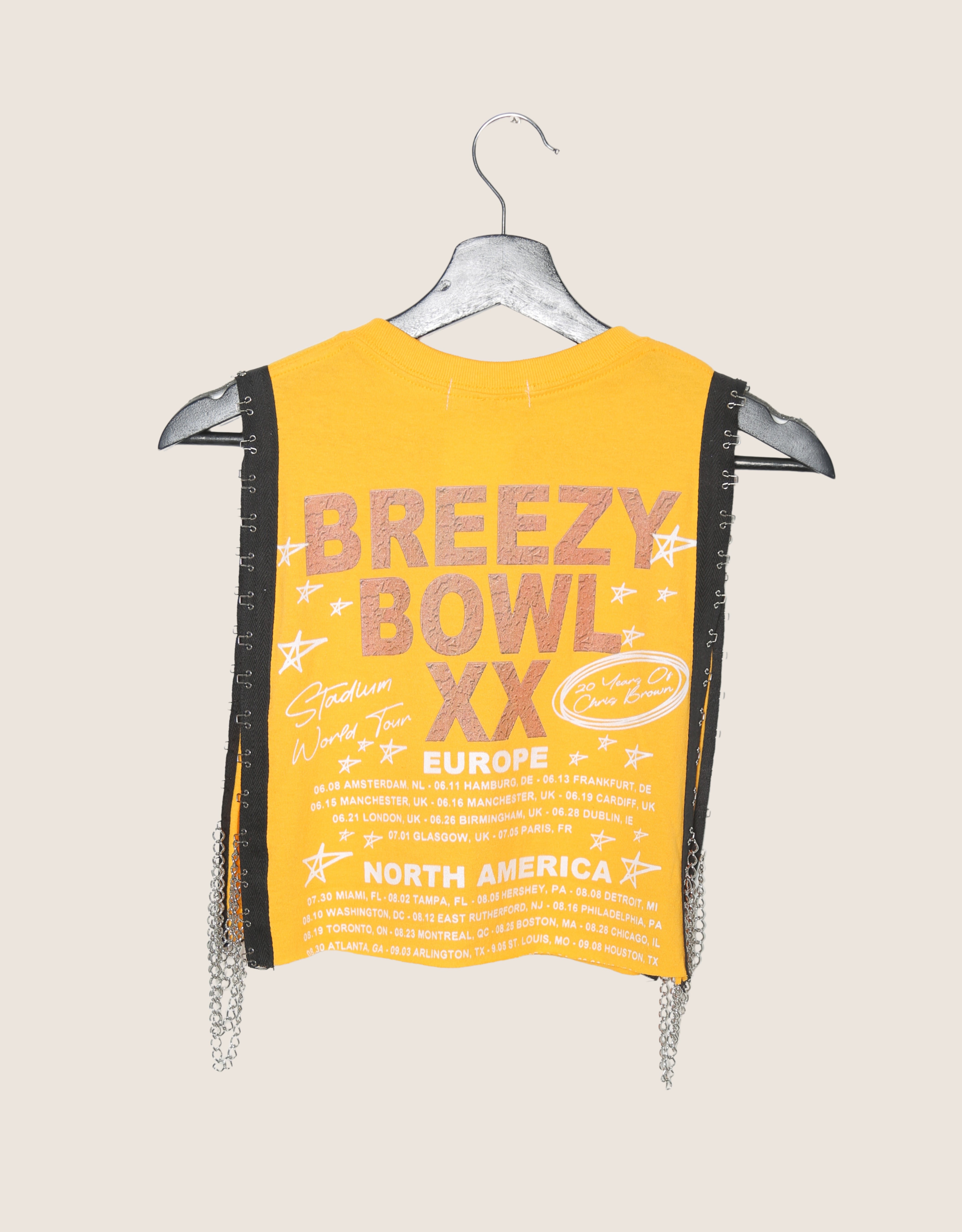 chris brown finger side chain tank top (s/m)