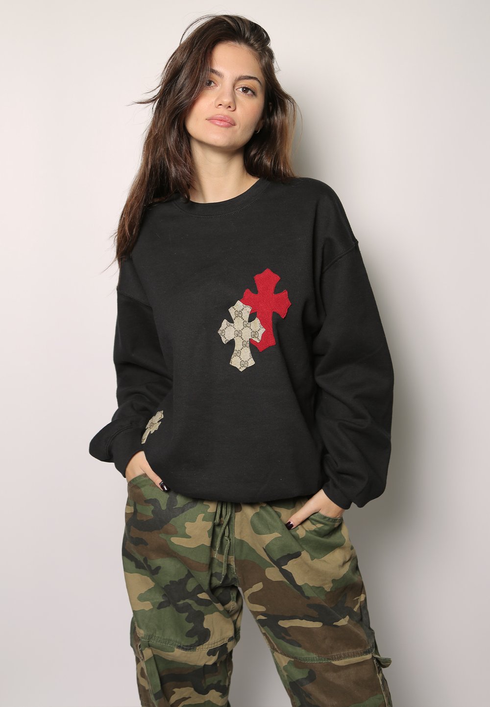 gucci cross patch oversized crewneck sweatshirt