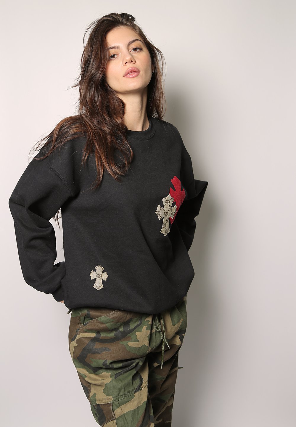 gucci cross patch oversized crewneck sweatshirt