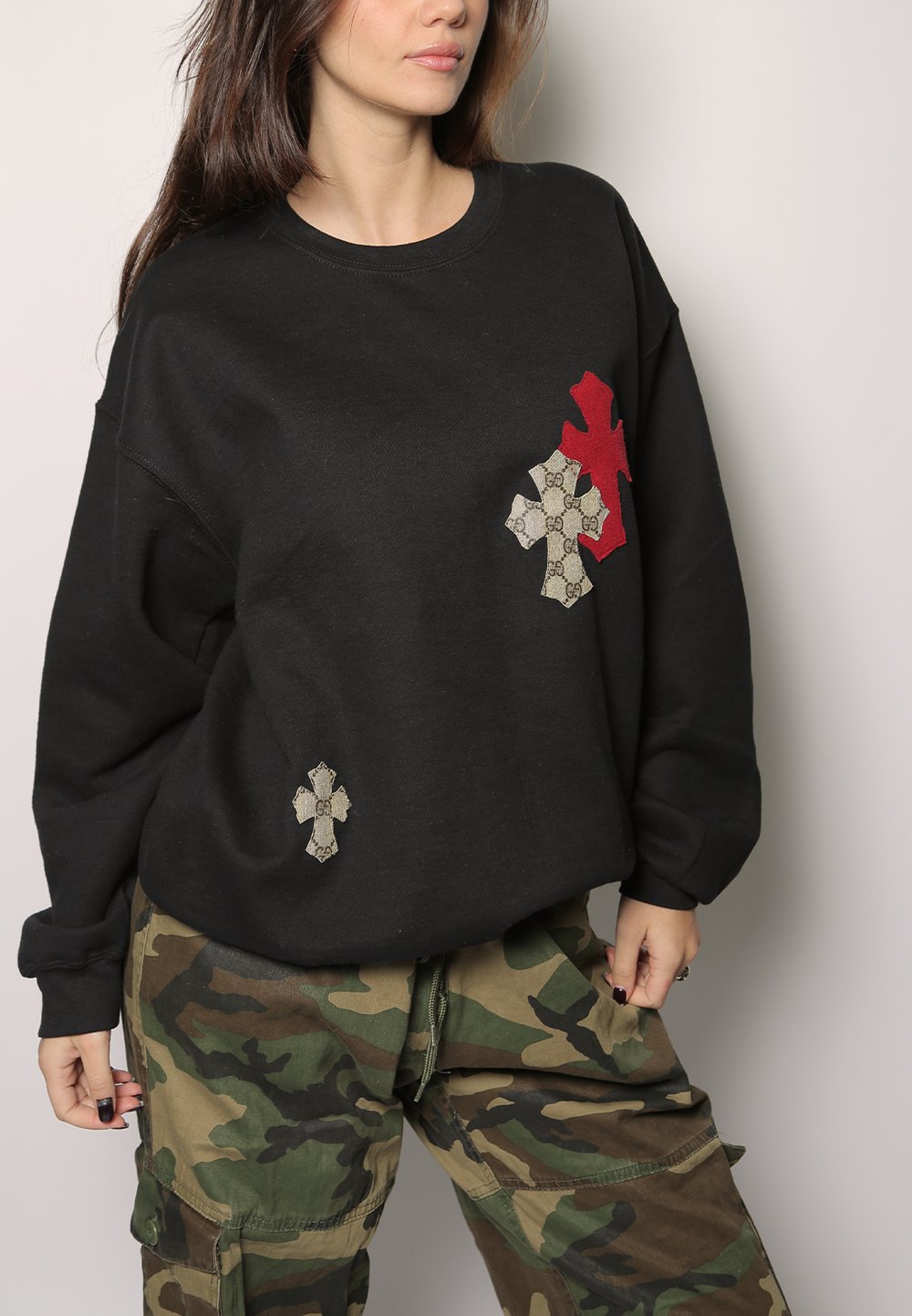 gucci cross patch oversized crewneck sweatshirt