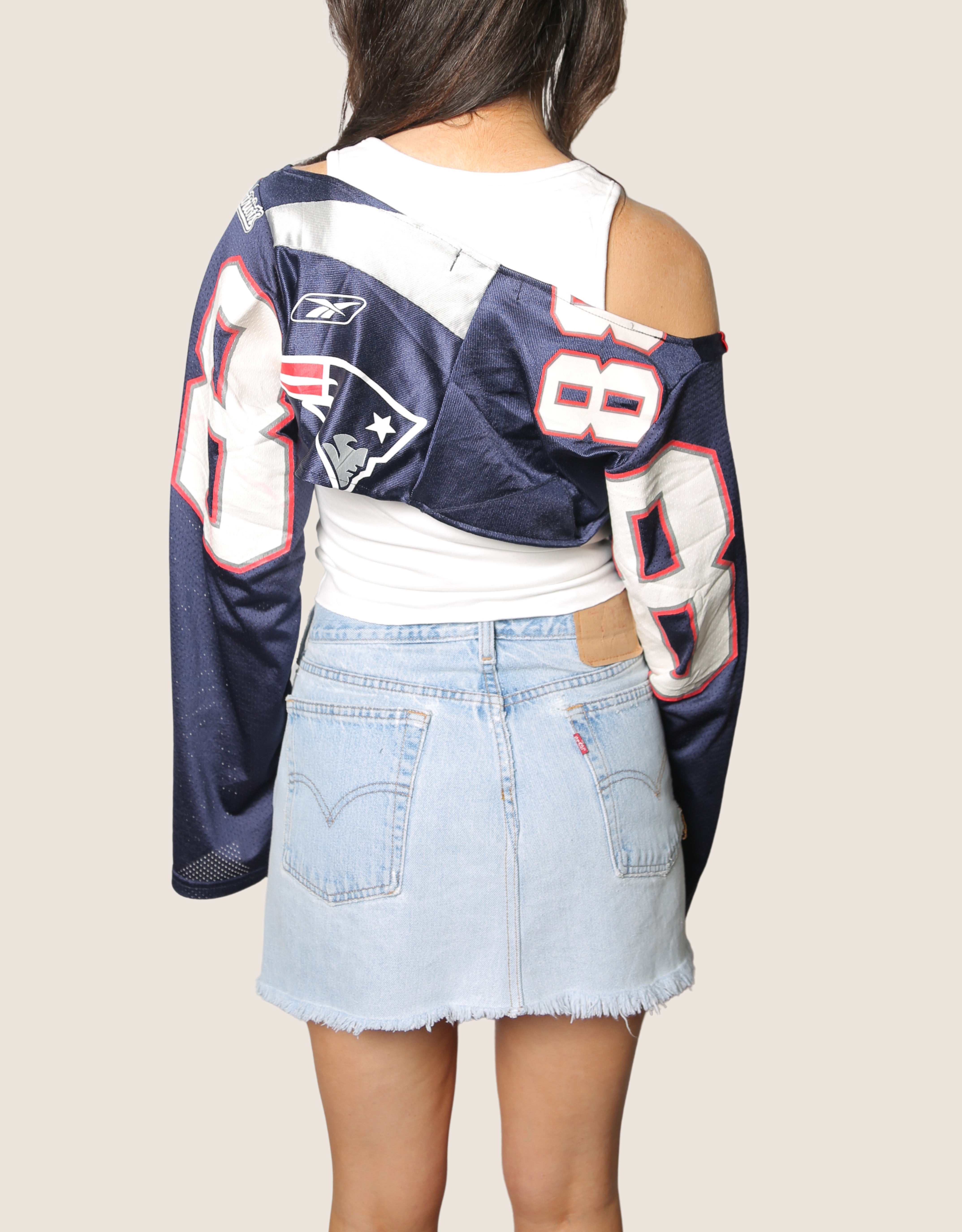 patriots reworked shrug (medium)
