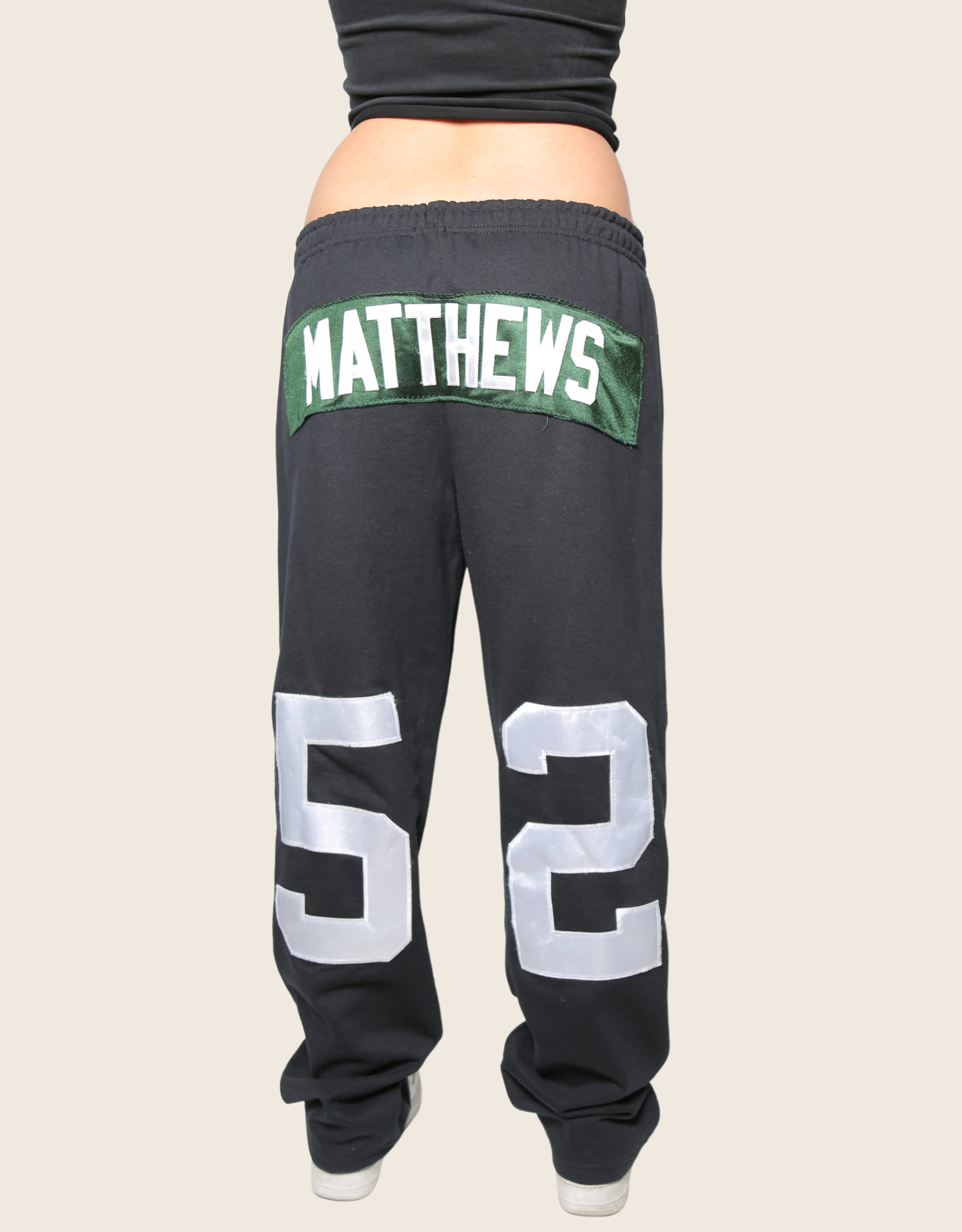 Green Bay 52 patched sweatpants