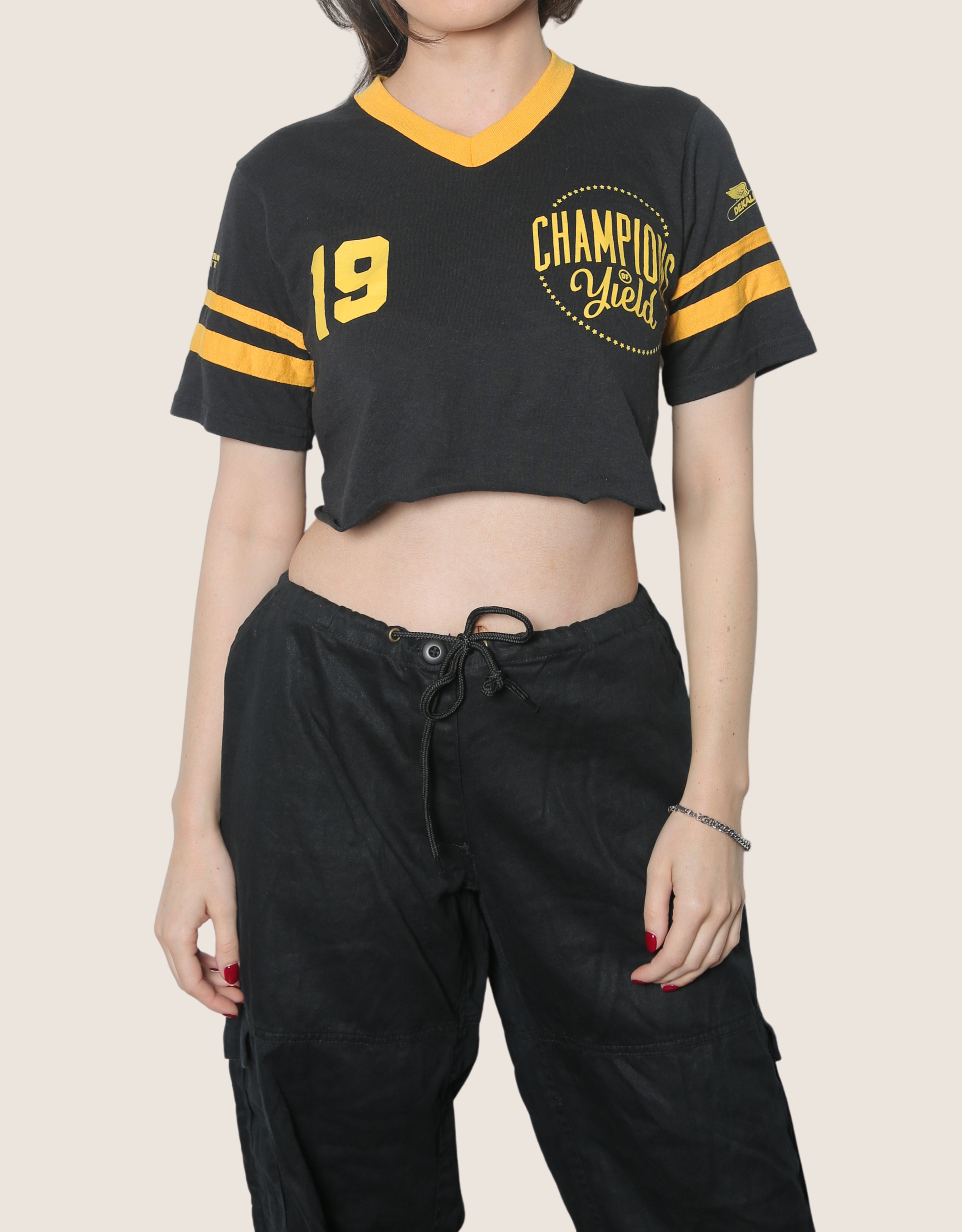 HYEON へオン　chorker tops ブラック champions black cropped vintage tee | iamkoko.la