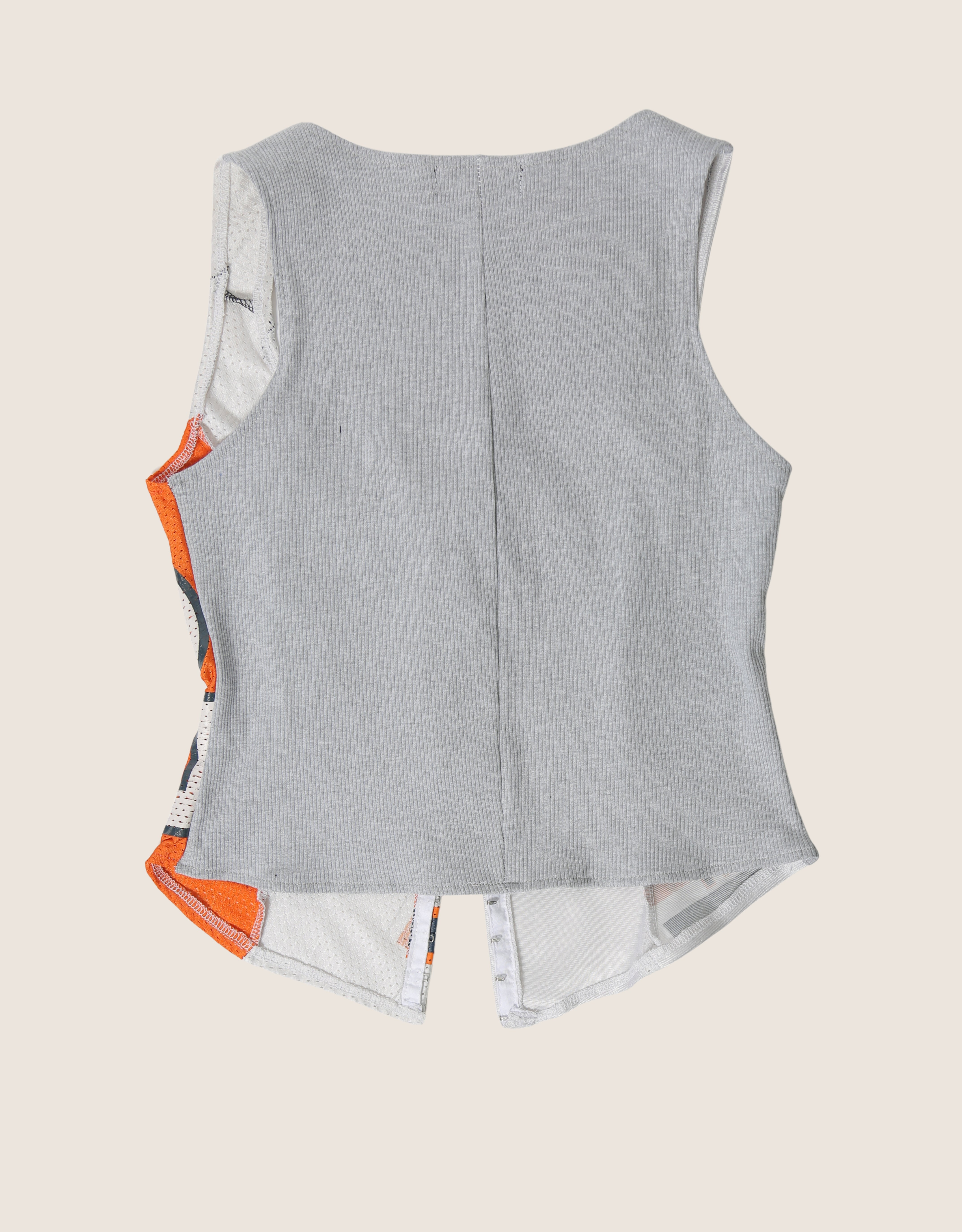 bears #23 hook and eye tank