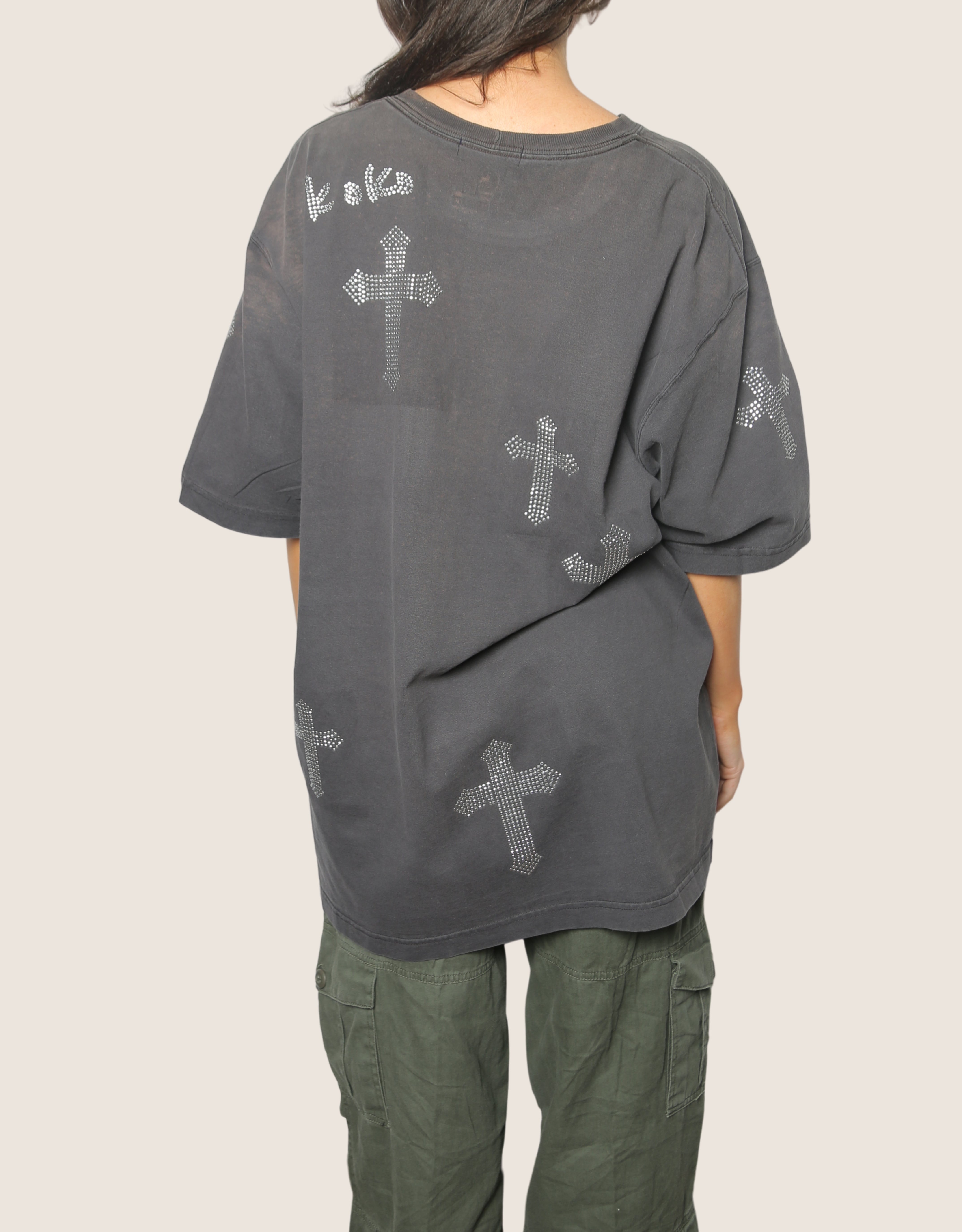 carhartt studded cross oversized tee