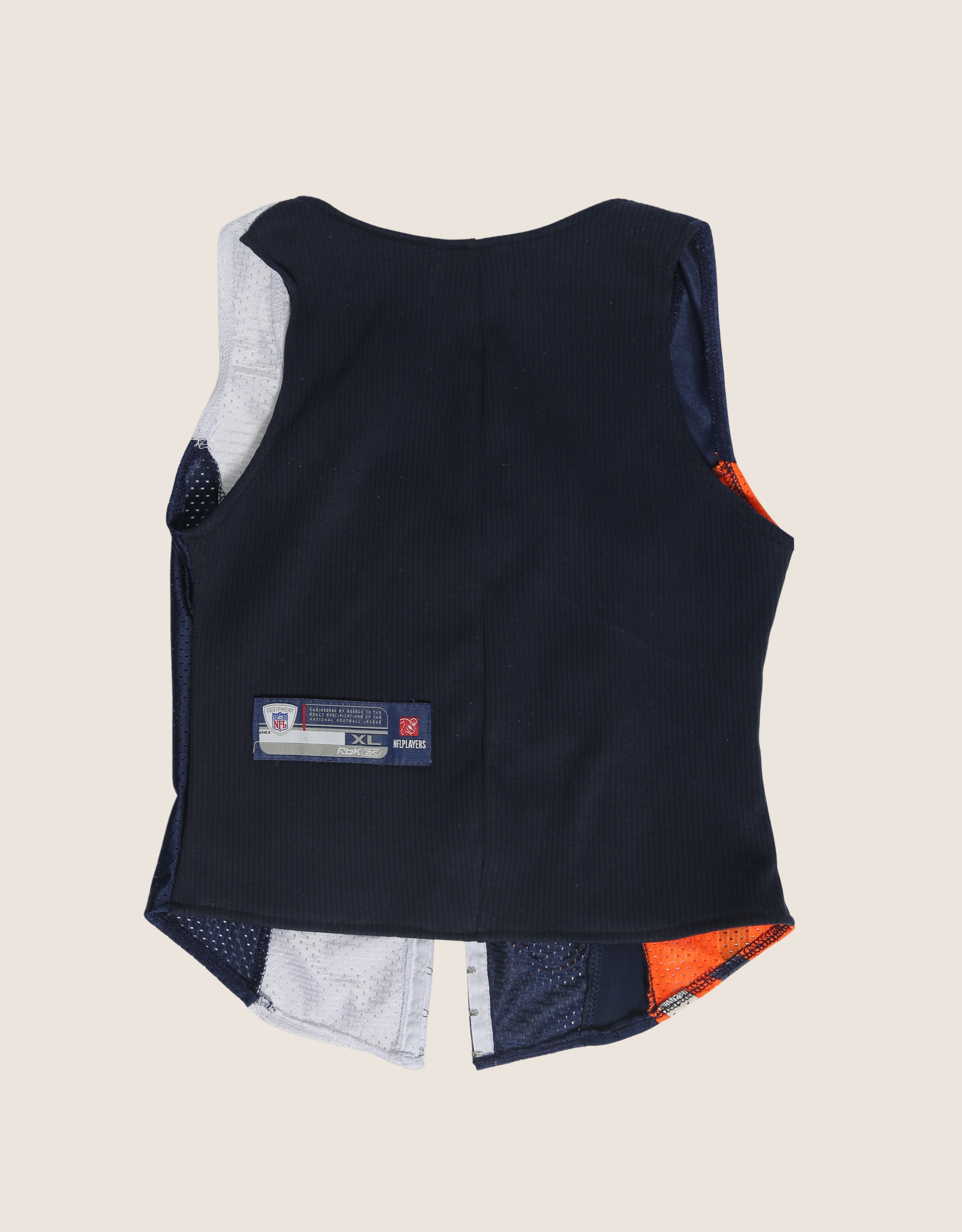 bears 6 hook and eye tank (medium)