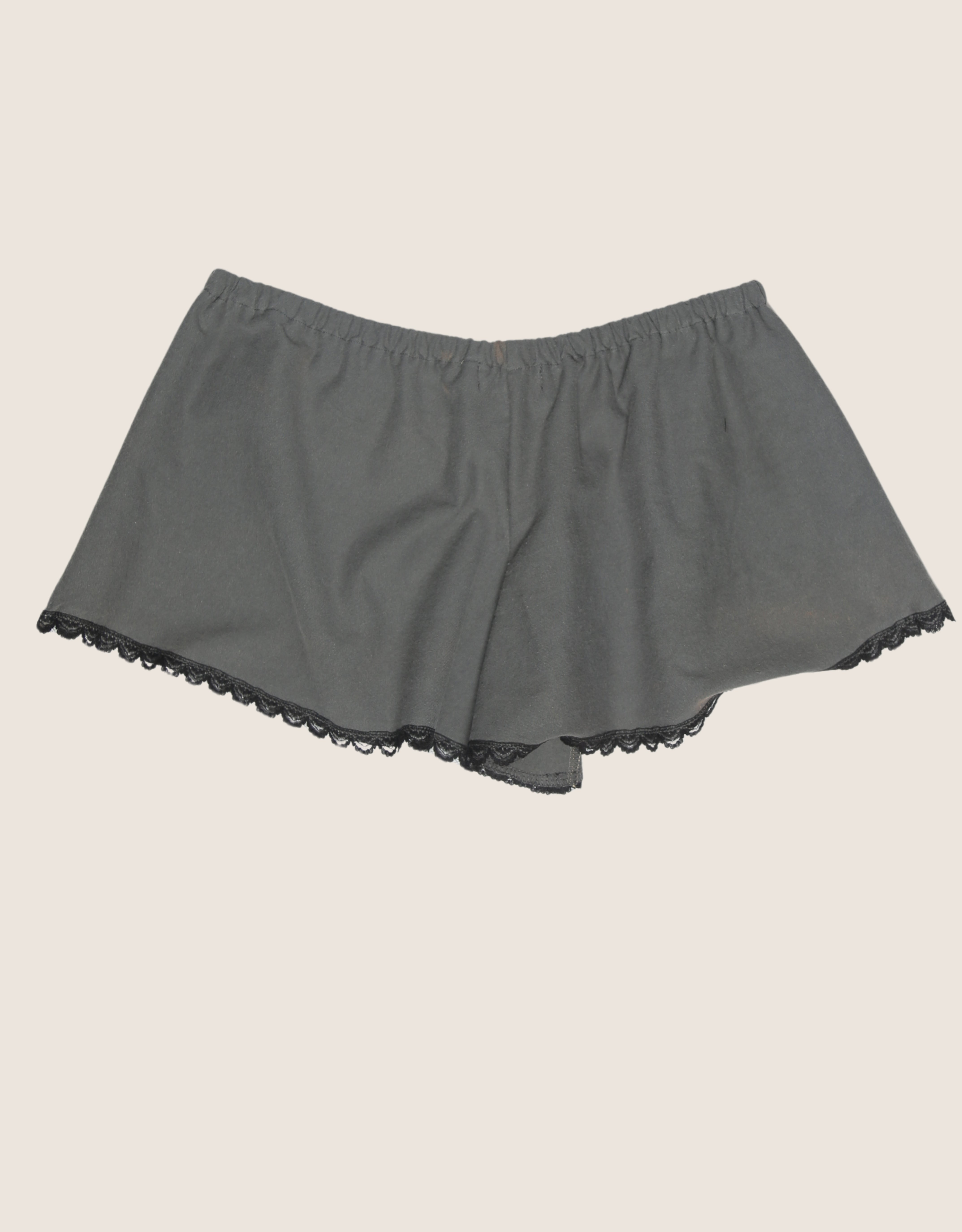 harley vegas girls reworked mini shorts (M)